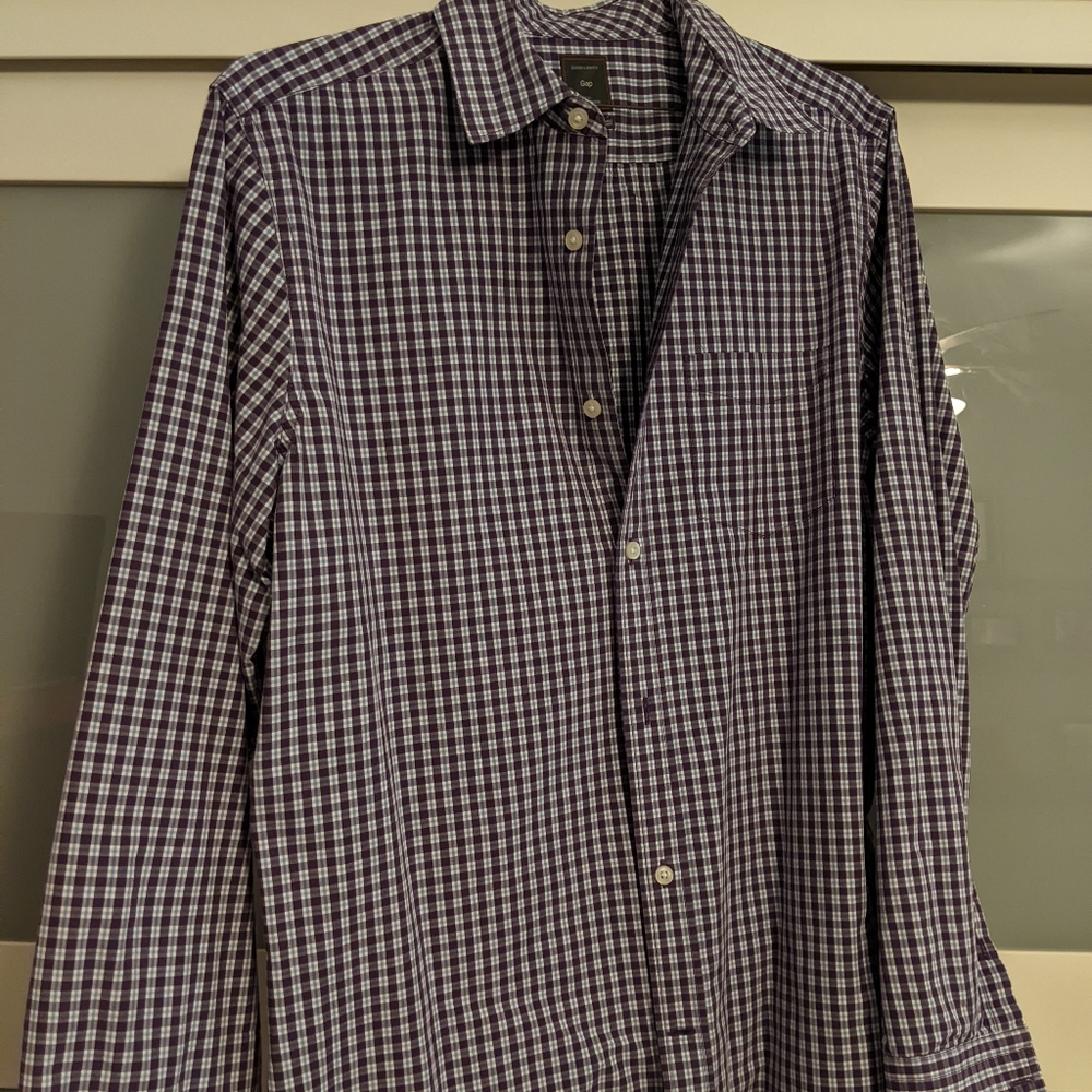 Mens GAP dress shirt, large